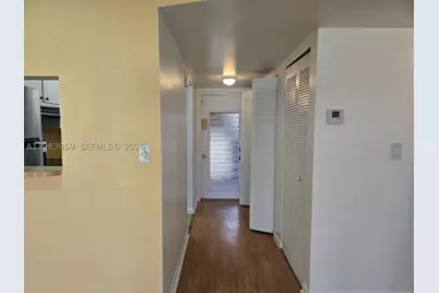 9261 Sunrise Lakes #201, Sunrise, FL 33322 - Photo 3