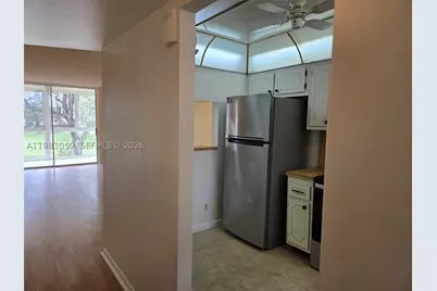 9261 Sunrise Lakes #201, Sunrise, FL 33322 - Photo 17