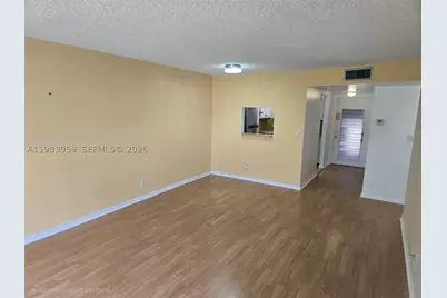 9261 Sunrise Lakes #201, Sunrise, FL 33322 - Photo 11