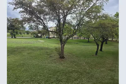 9261 Sunrise Lakes #201, Sunrise, FL 33322 - Photo 49