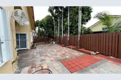 11581 SW 10th, Pembroke Pines, FL 33025 - Photo 29