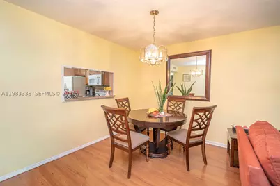 1000 Colony Point #203, Pembroke Pines, FL 33026 - Photo 9