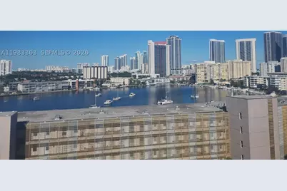 401 Golden Isles #1114, Hallandale Beach, FL 33009 - Photo 29