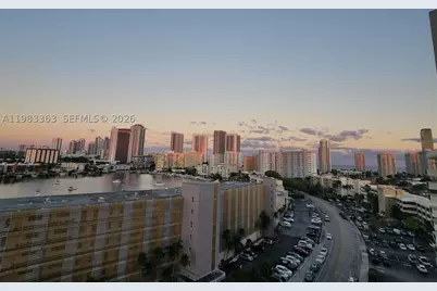 401 Golden Isles #1114, Hallandale Beach, FL 33009 - Photo 33