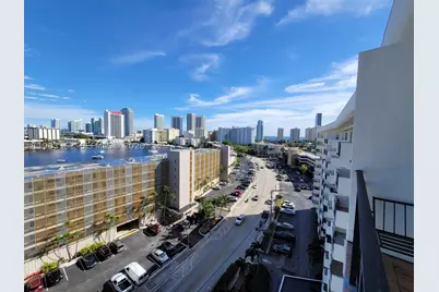401 Golden Isles #1114, Hallandale Beach, FL 33009 - Photo 39