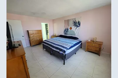 401 Golden Isles #1114, Hallandale Beach, FL 33009 - Photo 11