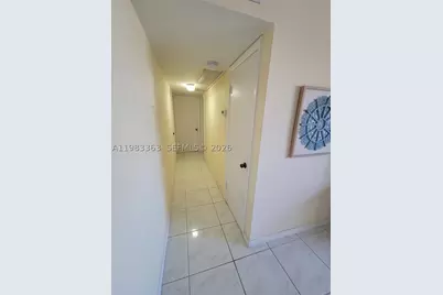 401 Golden Isles #1114, Hallandale Beach, FL 33009 - Photo 7