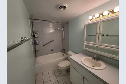 401 Golden Isles #1114, Hallandale Beach, FL 33009 - Photo 19