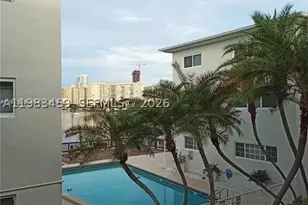 462 Golden Isles, Hallandale Beach, FL 33009 - Photo 25