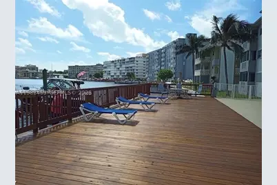462 Golden Isles #202, Hallandale Beach, FL 33009 - Photo 23