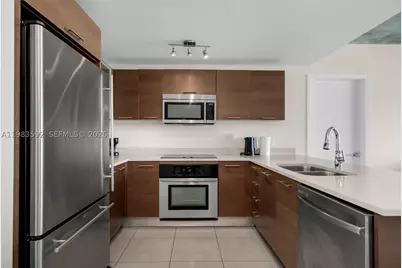 3250 NE 1st #814, Miami, FL 33137 - Photo 9
