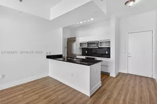 950 Brickell Bay, Miami, FL 33131 - Photo 7