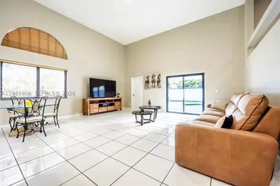 930 NW 197th, Pembroke Pines, FL 33029 - Photo 15