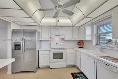 801 Lake Shore #403, Lake Park, FL 33403 - Photo 15