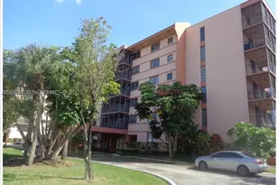 20850 San Simeon, Miami, FL 33179 - Photo 1