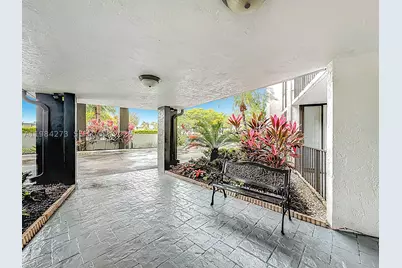 1000 Parkview #121, Hallandale Beach, FL 33009 - Photo 49