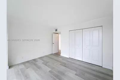 1000 Parkview #121, Hallandale Beach, FL 33009 - Photo 29