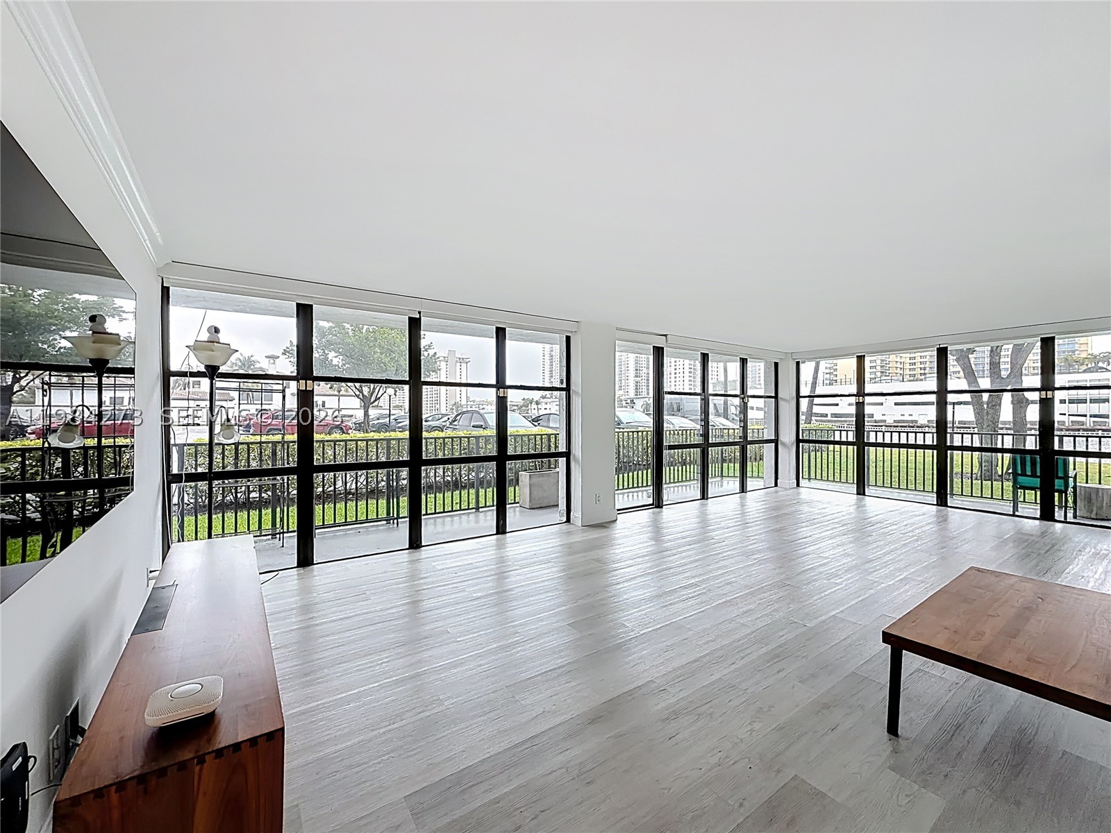 1000 Parkview #121 - 1000 Parkview #121, Hallandale Beach, FL 33009 Luxury Property | Jose Angel Pina