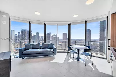121 NE 5th #3005, Miami, FL 33130 - Photo 1