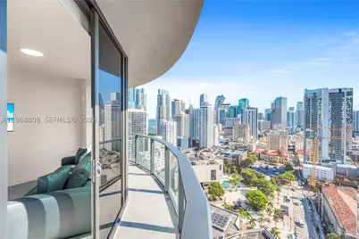 121 NE 5th #3005, Miami, FL 33130 - Photo 11