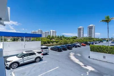 3675 N Country Club #1907, Aventura, FL 33180 - Photo 57