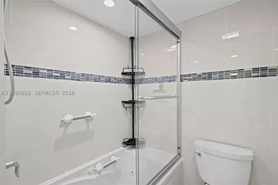 3675 N Country Club #1907, Aventura, FL 33180 - Photo 33