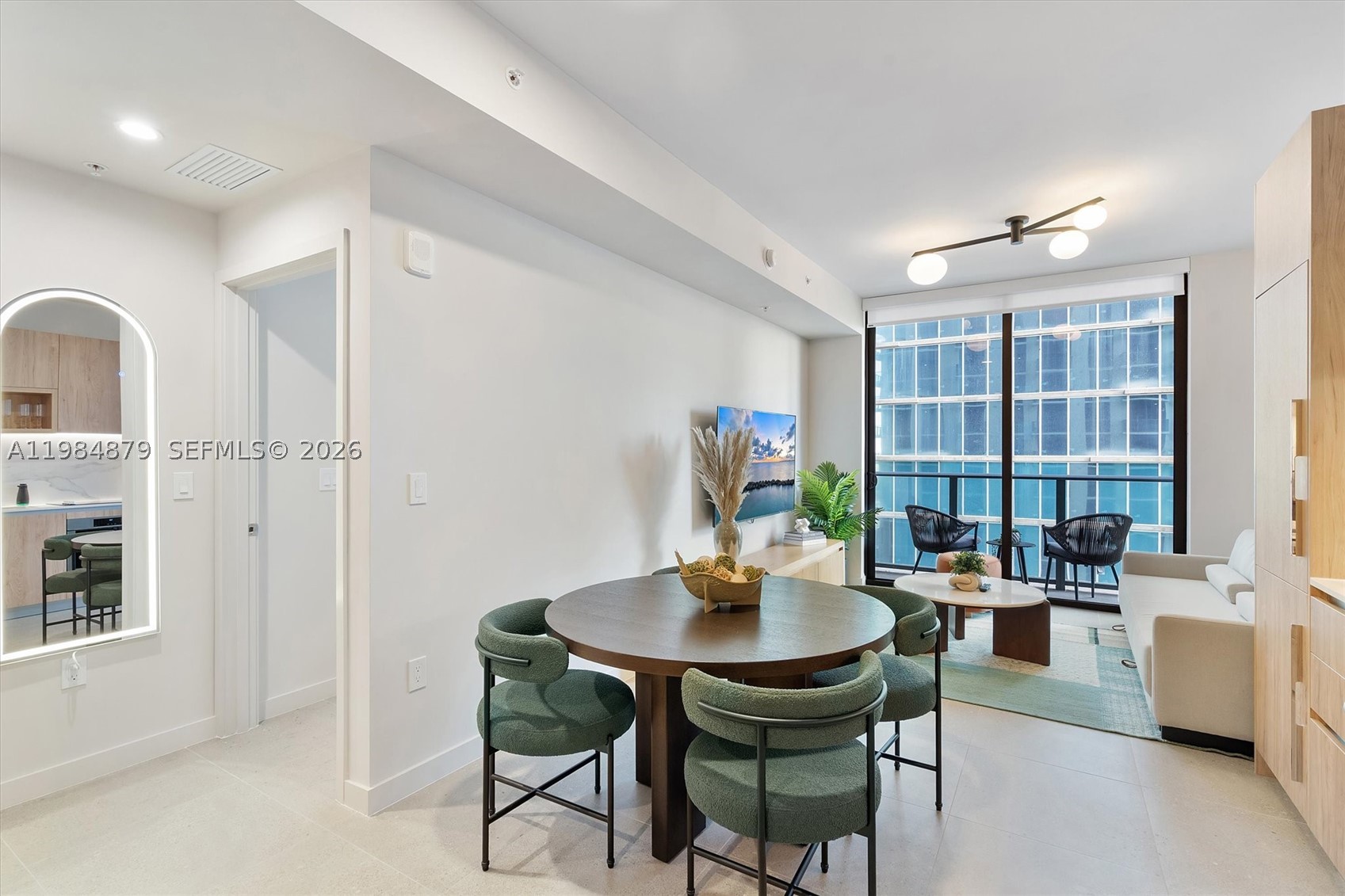 11 NE 6th #1805 - 11 NE 6th #1805, Miami, FL 33132 Luxury Property | Jose Angel Pina