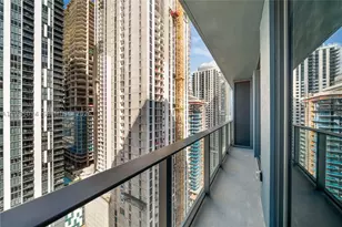 121 NE 5th, Miami, FL 33132 - Photo 5