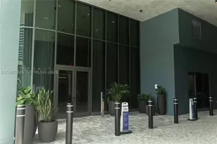 121 NE 5th, Miami, FL 33132 - Photo 3