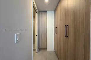 121 NE 5th, Miami, FL 33132 - Photo 21