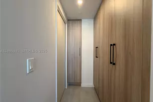 121 NE 5th, Miami, FL 33132 - Photo 23