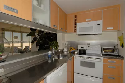 600 NE 36th #1212, Miami, FL 33137 - Photo 7