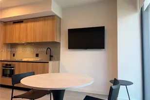 121 NE 5th, Miami, FL 33132 - Photo 17