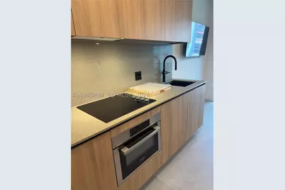 121 NE 5th #912A, Miami, FL 33132 - Photo 23