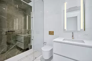 300 Biscayne Blvd, Miami, FL 33131 - Photo 23