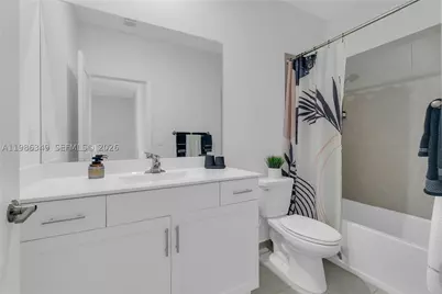21068 NE 8th, Miami, FL 33179 - Photo 23