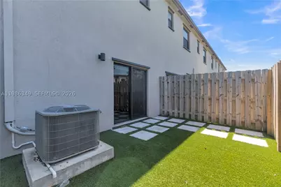 21068 NE 8th, Miami, FL 33179 - Photo 27