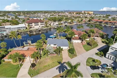 1819 SE 43, Cape Coral, FL 33904 - Photo 43