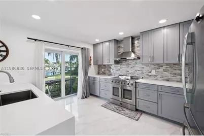 1819 SE 43, Cape Coral, FL 33904 - Photo 15