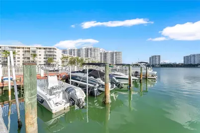 2999 Point East #C308, Aventura, FL 33160 - Photo 21