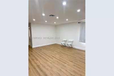 11201 NE 3rd, Miami, FL 33161 - Photo 5