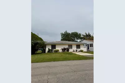 11201 NE 3rd, Miami, FL 33161 - Photo 1