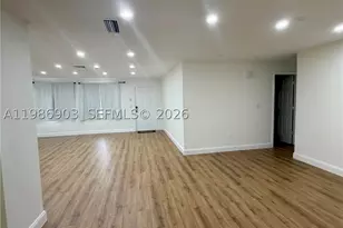 11201 NE 3rd, Miami, FL 33161 - Photo 13