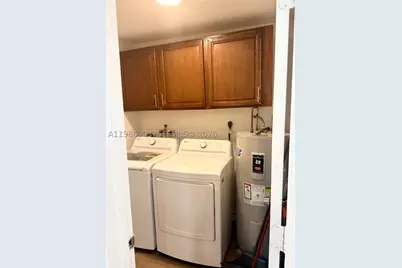 11201 NE 3rd, Miami, FL 33161 - Photo 11