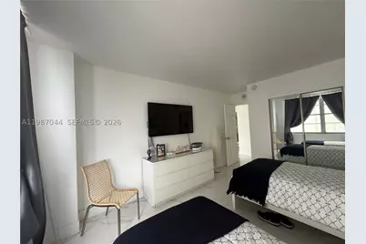 5555 Collins #8R, Miami Beach, FL 33140 - Photo 39