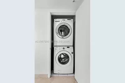 1500 Ocean #907, Miami Beach, FL 33139 - Photo 21