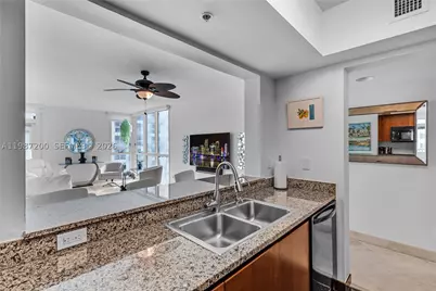 1500 Ocean #907, Miami Beach, FL 33139 - Photo 9