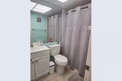 100 SE 6th #107, Pompano Beach, FL 33060 - Photo 21