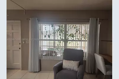 100 SE 6th #107, Pompano Beach, FL 33060 - Photo 11