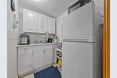 871 SE 5th, Hialeah, FL 33010 - Photo 29